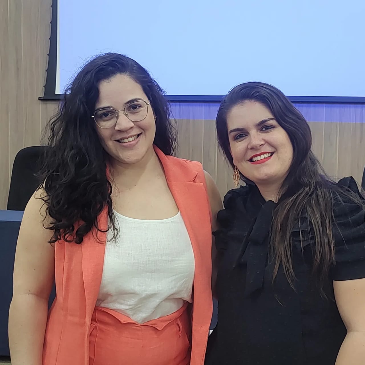 Lyvian com Dra Mariana Espíndola